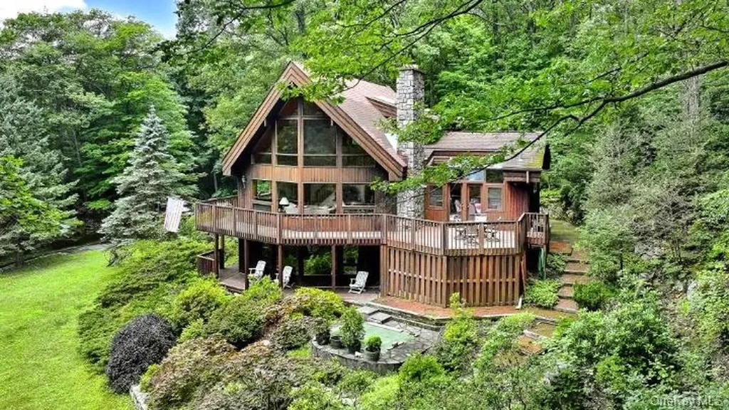 20 Deer Ridge Road Garrison NY 10524