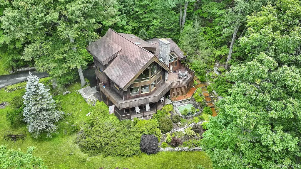 20 Deer Ridge Road Garrison NY 10524