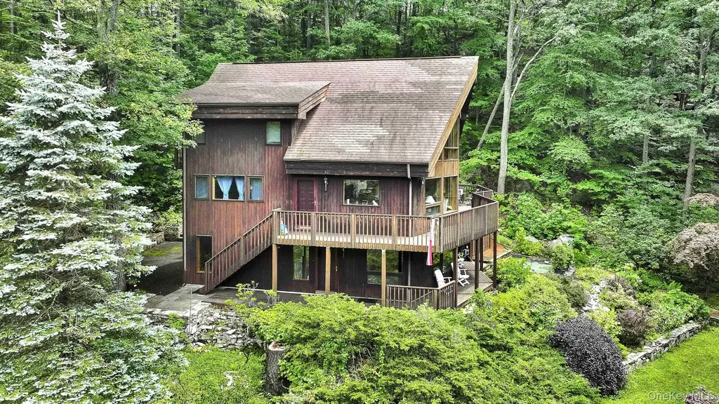20 Deer Ridge Road Garrison NY 10524
