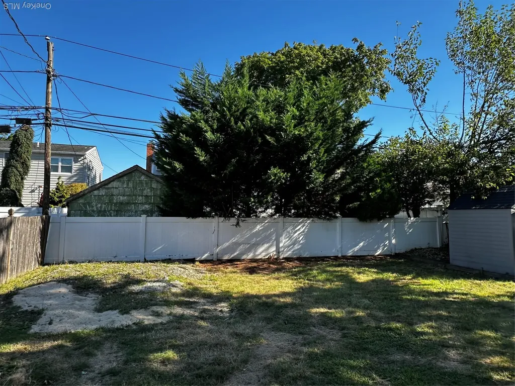 843 Jerusalem Avenue Merrick NY 11566