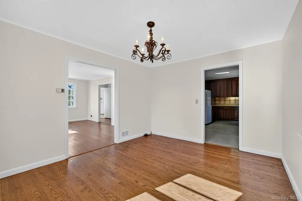 12 Mid Oaks Drive Monroe NY 10950