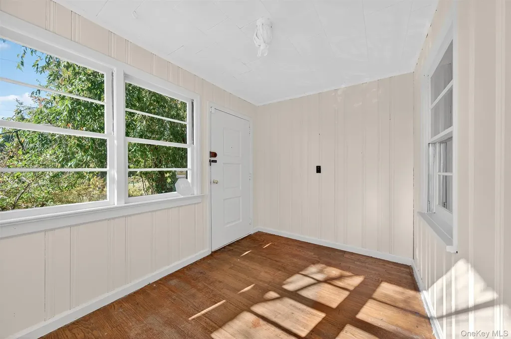 12 Mid Oaks Drive Monroe NY 10950