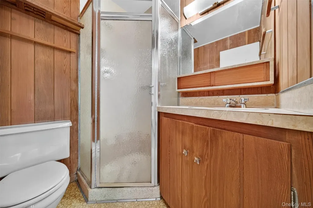 12 Mid Oaks Drive Monroe NY 10950