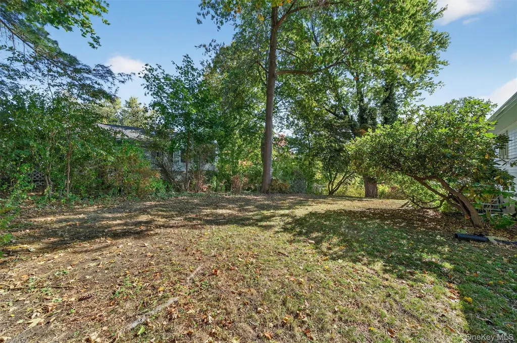 12 Mid Oaks Drive Monroe NY 10950