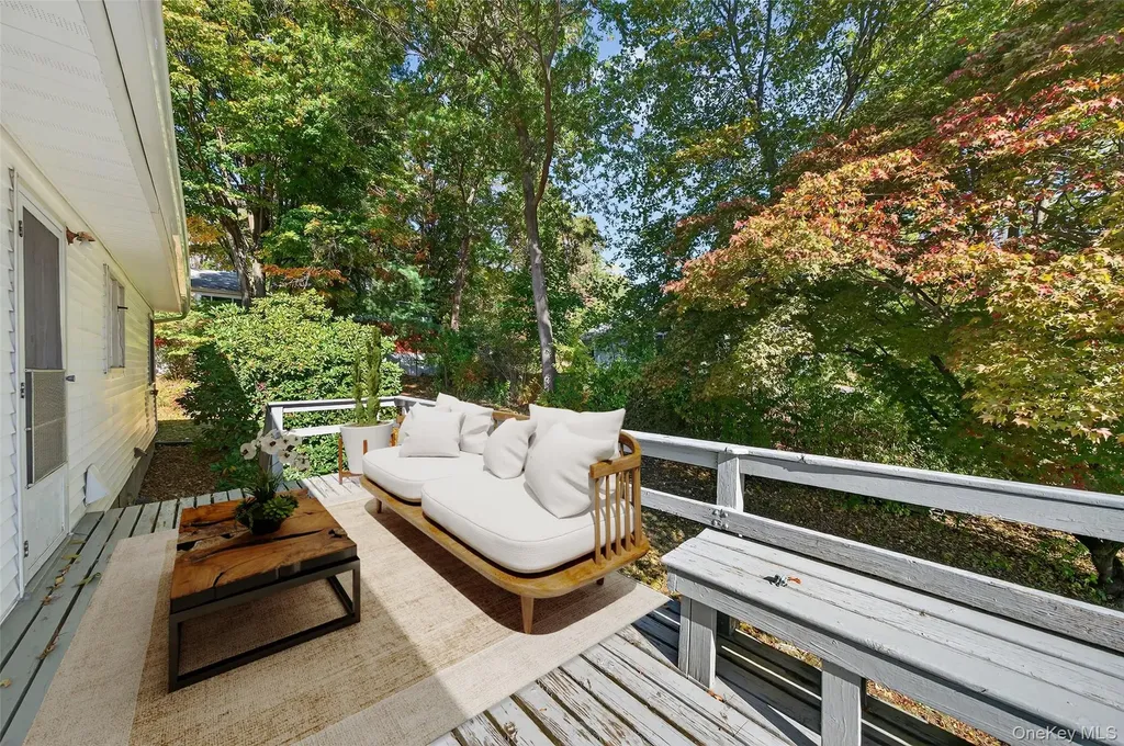 12 Mid Oaks Drive Monroe NY 10950