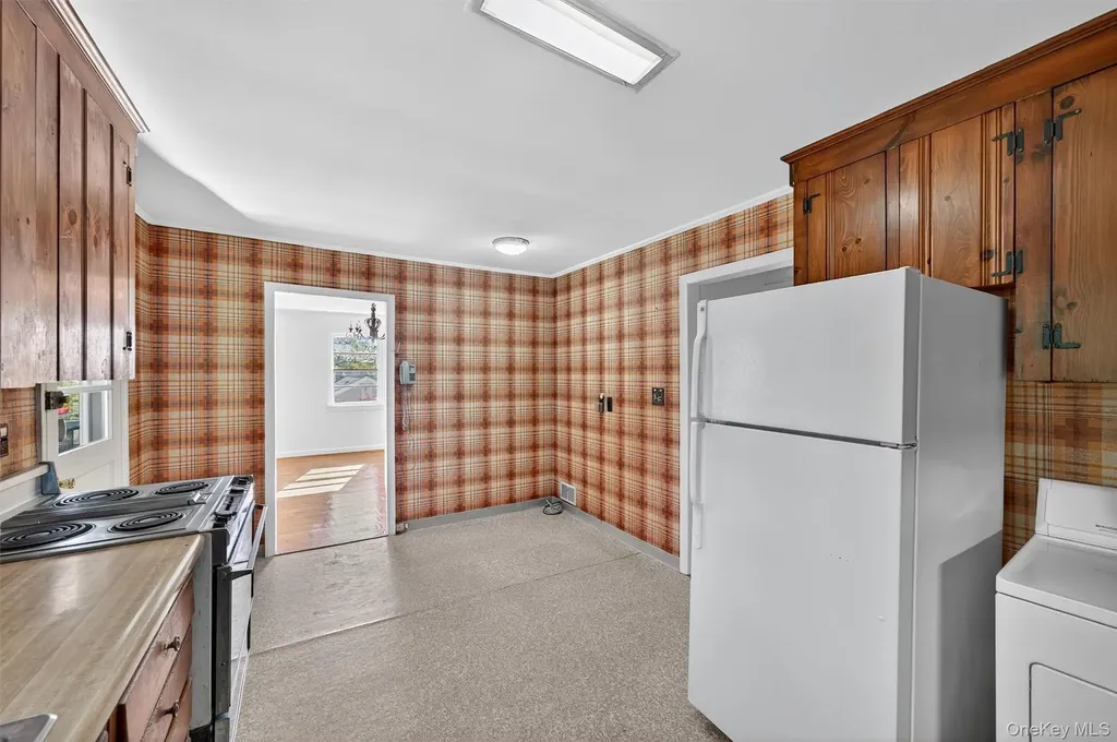 12 Mid Oaks Drive Monroe NY 10950