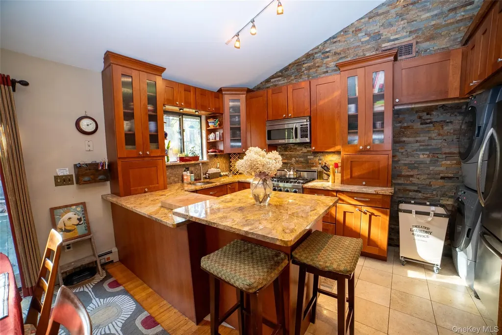 30 Long Bow Wading River NY 11792