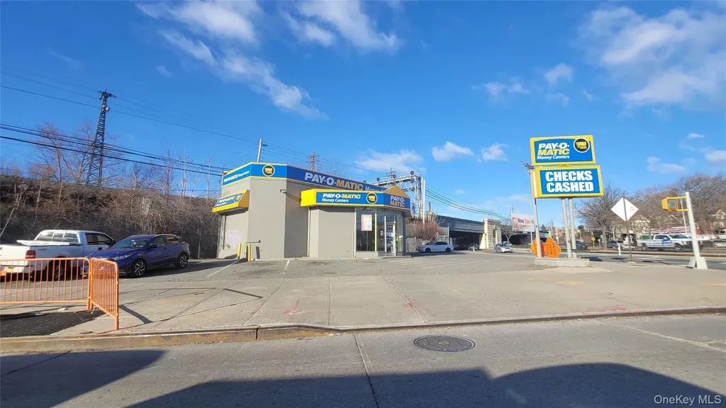 68-12 Queens Boulevard Woodside NY 11377