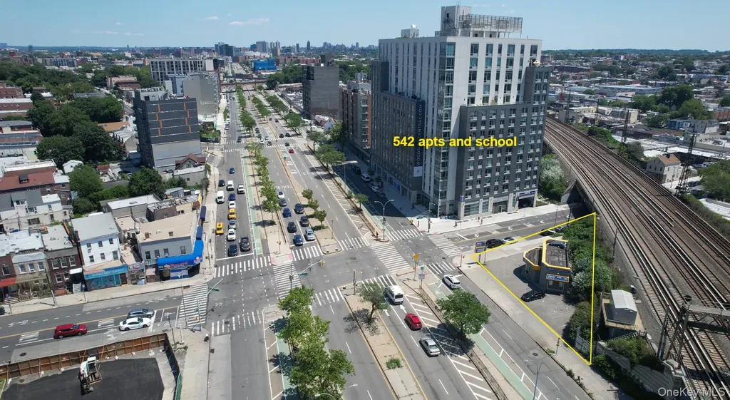 68-12 Queens Boulevard Woodside NY 11377