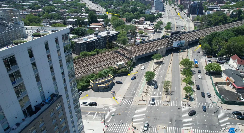 68-12 Queens Boulevard Woodside NY 11377