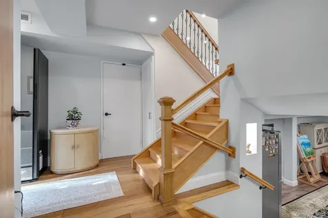 22469 76th Road Bayside NY 11364