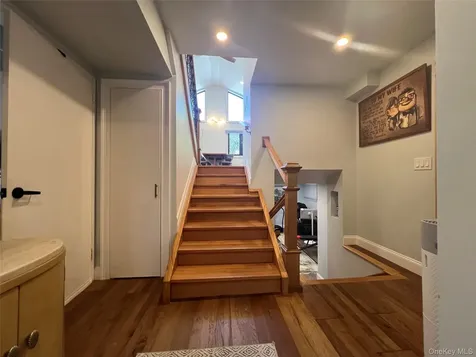 22469 76th Road Bayside NY 11364