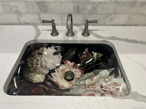 22469 76th Road Bayside NY 11364