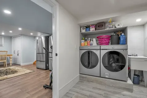 22469 76th Road Bayside NY 11364