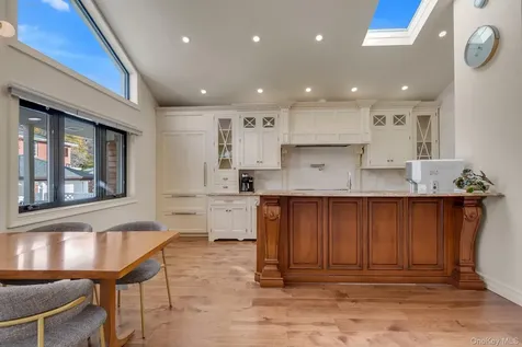 22469 76th Road Bayside NY 11364