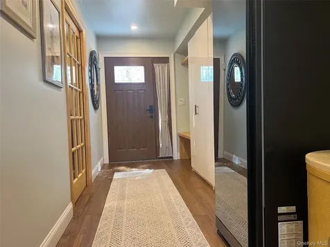 22469 76th Road Bayside NY 11364