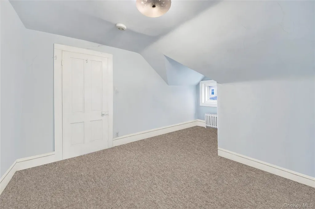 242 E 237th Street Bronx NY 10470
