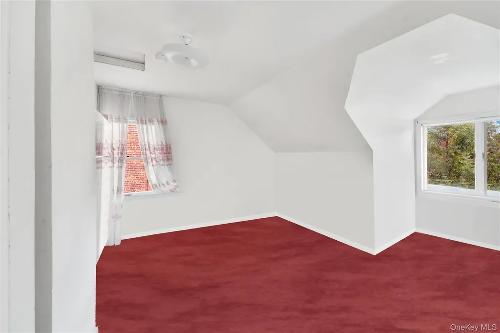 242 E 237th Street Bronx NY 10470