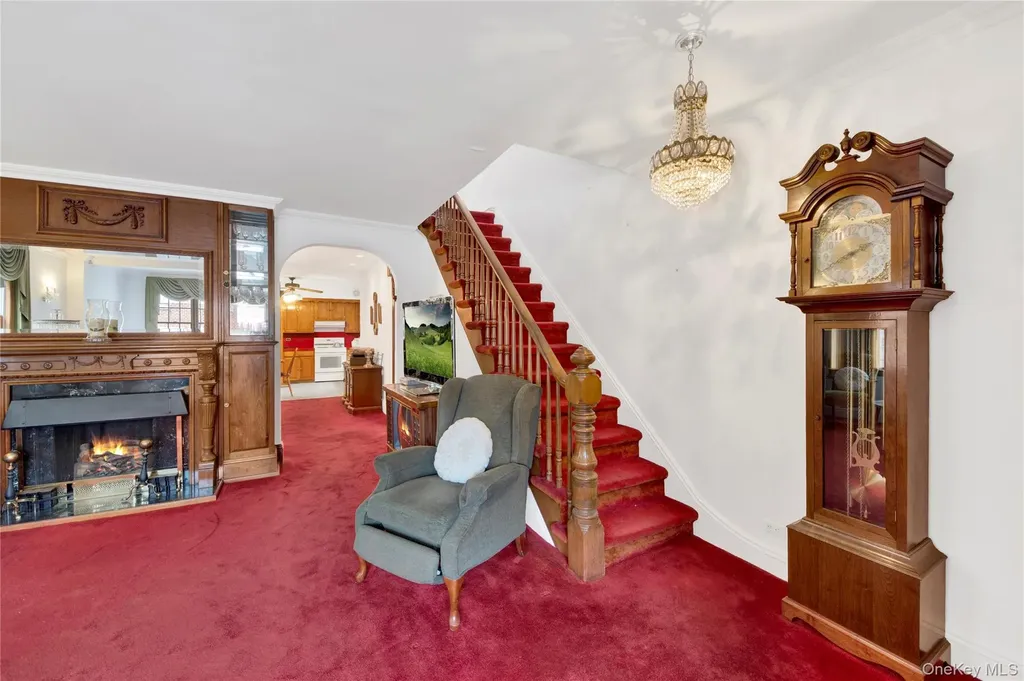 242 E 237th Street Bronx NY 10470
