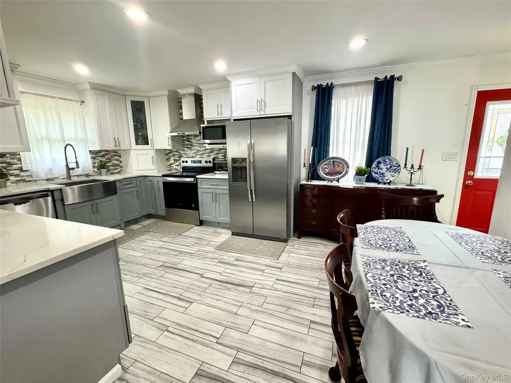 36 Sands Lane Brookhaven NY 11719