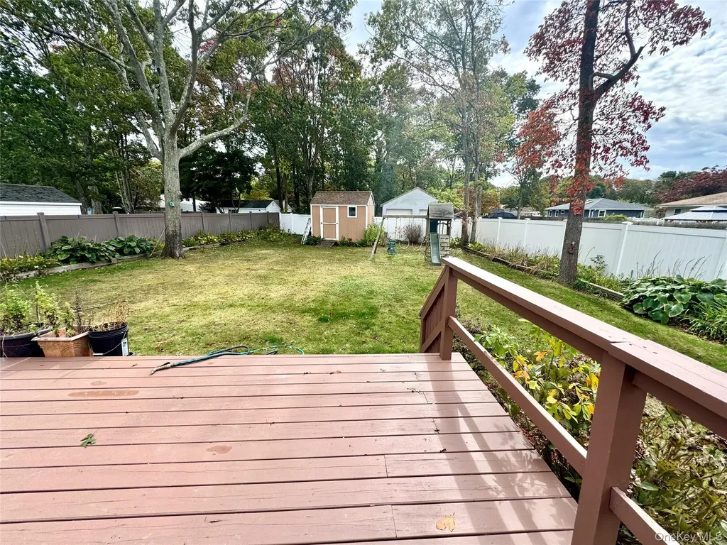 36 Sands Lane Brookhaven NY 11719