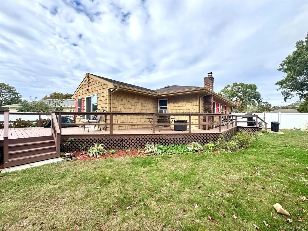 36 Sands Lane Brookhaven NY 11719