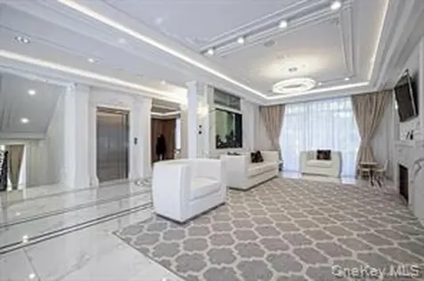 69-36 Dartmouth Street Forest Hills NY 11375