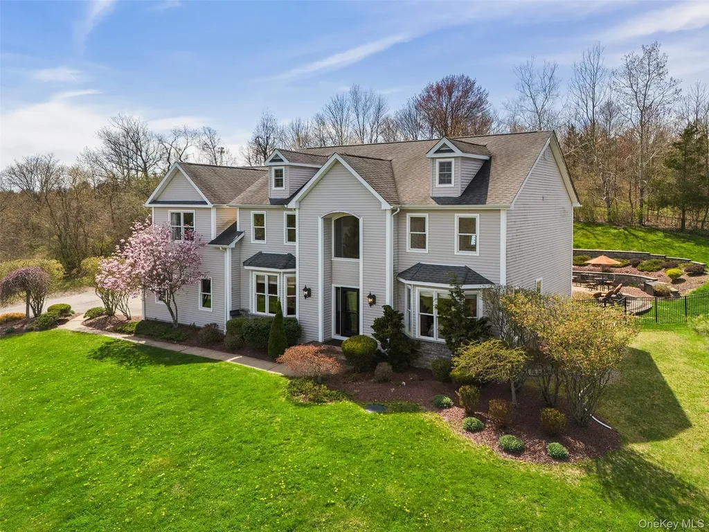 79 Victor Drive Poughkeepsie NY 12603