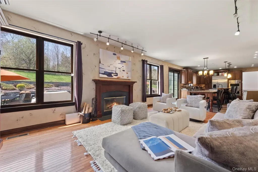 79 Victor Drive Poughkeepsie NY 12603