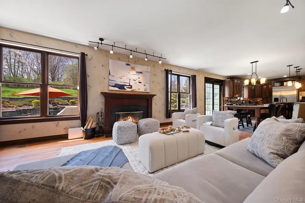 79 Victor Drive Poughkeepsie NY 12603