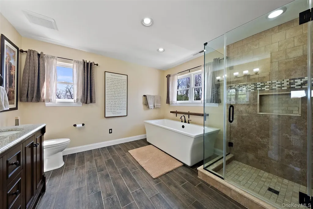 79 Victor Drive Poughkeepsie NY 12603