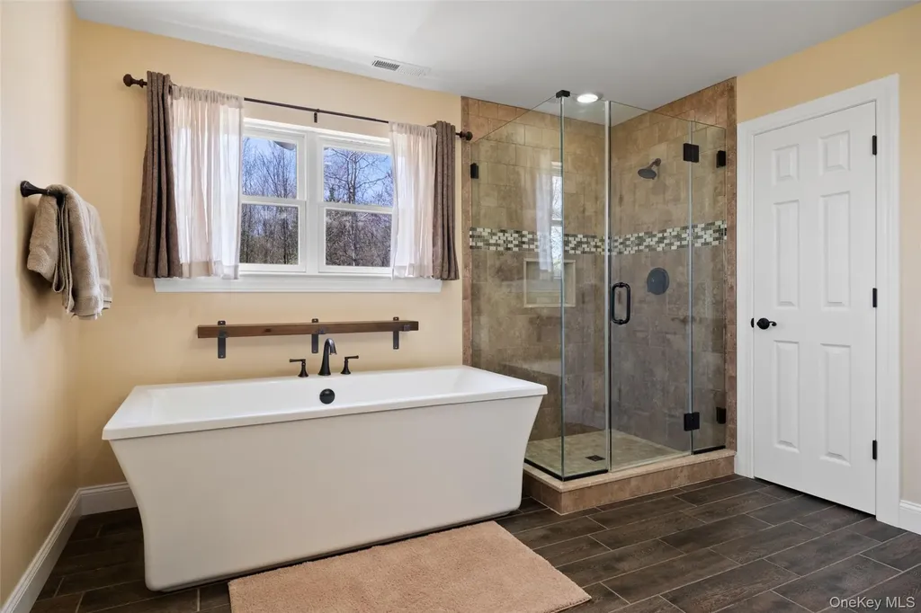 79 Victor Drive Poughkeepsie NY 12603