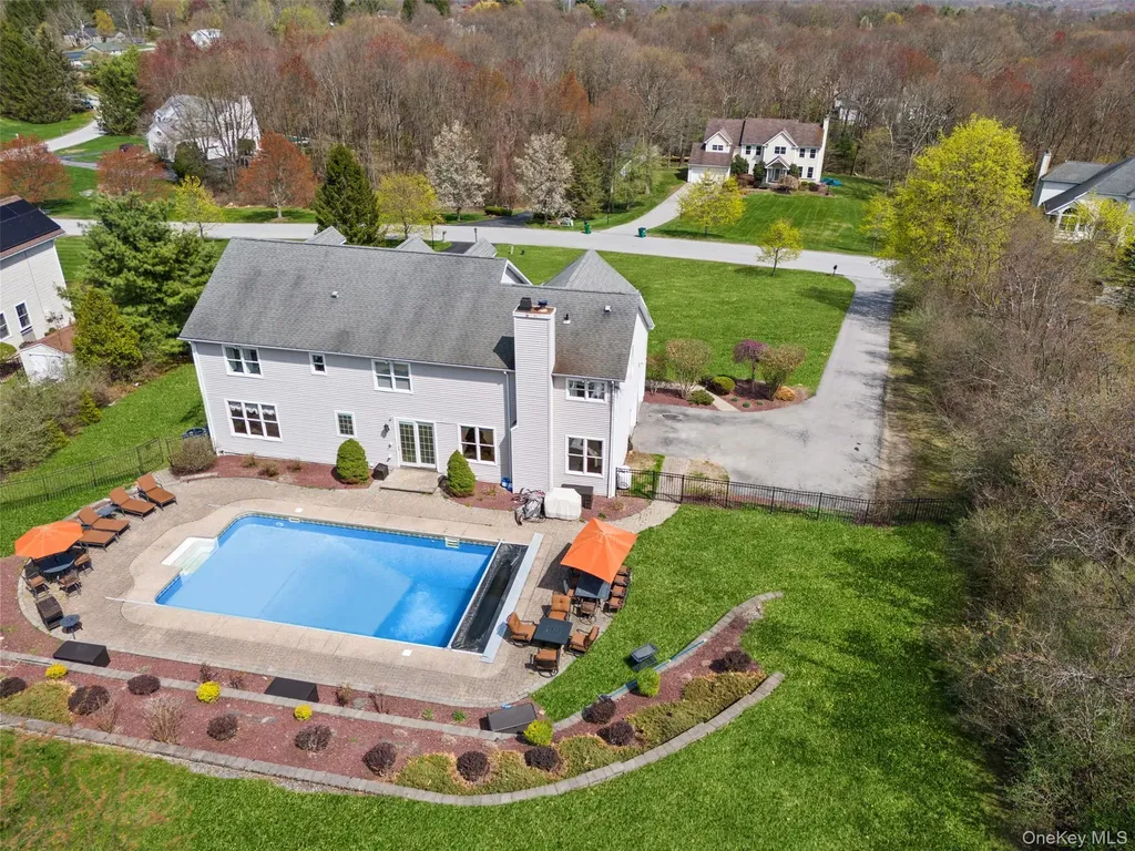 79 Victor Drive Poughkeepsie NY 12603