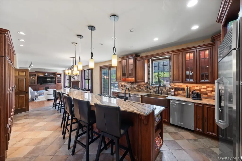 79 Victor Drive Poughkeepsie NY 12603