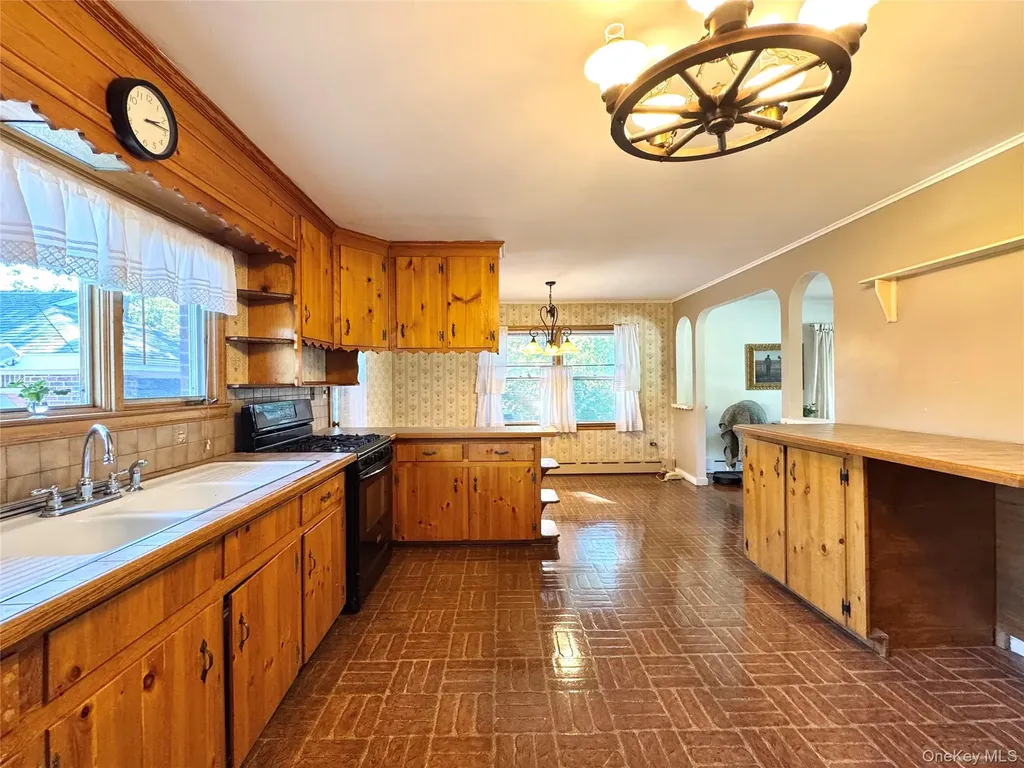 9 E Marie Street Hudson NY 12534