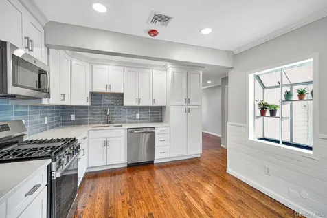 1039 Joselson Avenue Bay Shore NY 11706