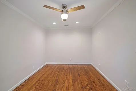 1039 Joselson Avenue Bay Shore NY 11706