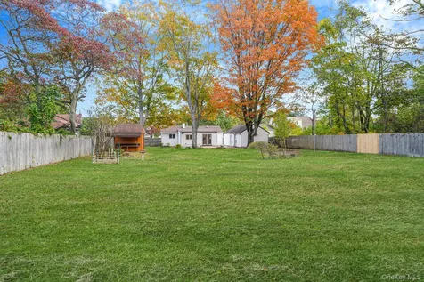 1039 Joselson Avenue Bay Shore NY 11706