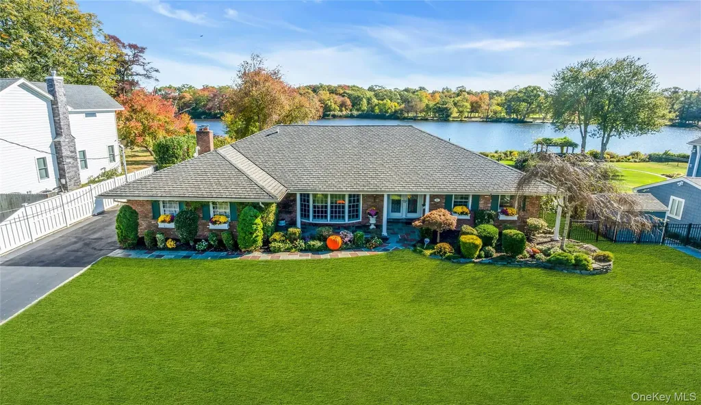11 Cranberry Drive Islip NY 11751
