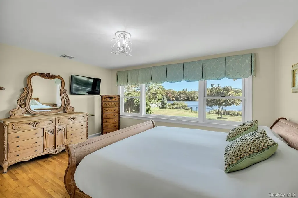 11 Cranberry Drive Islip NY 11751