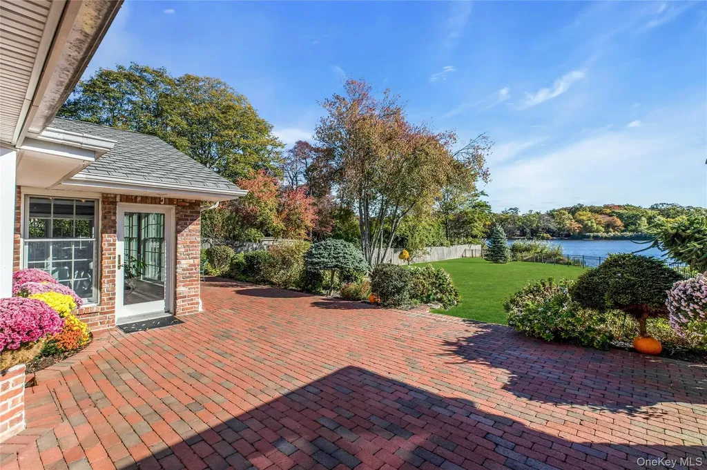 11 Cranberry Drive Islip NY 11751