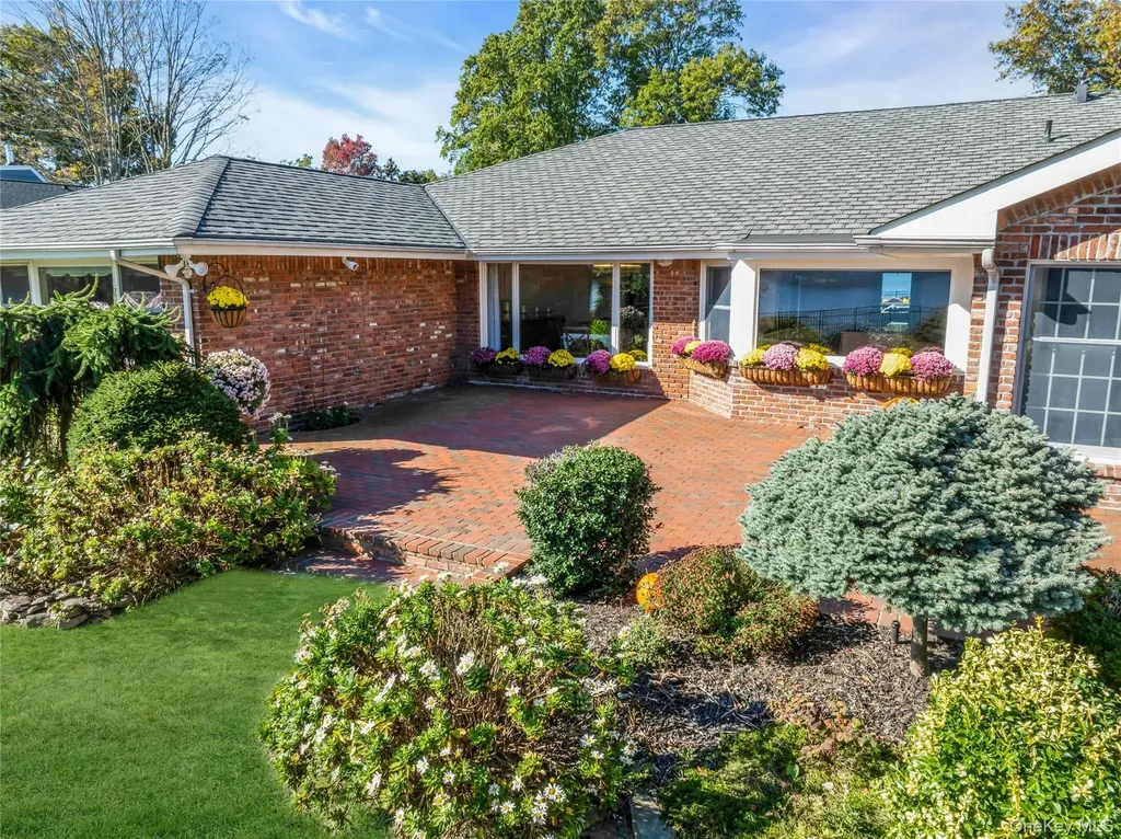 11 Cranberry Drive Islip NY 11751