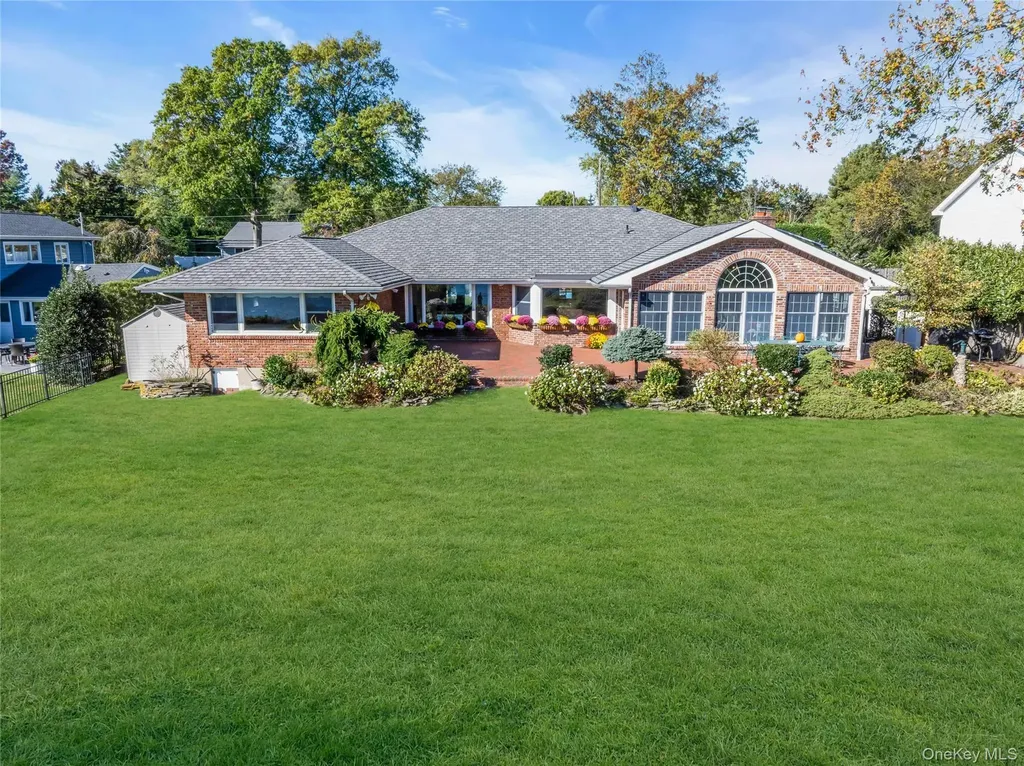 11 Cranberry Drive Islip NY 11751