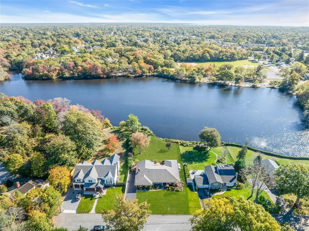 11 Cranberry Drive Islip NY 11751