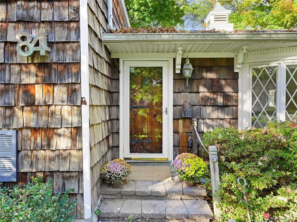 84 Joyce Road Hartsdale NY 10530