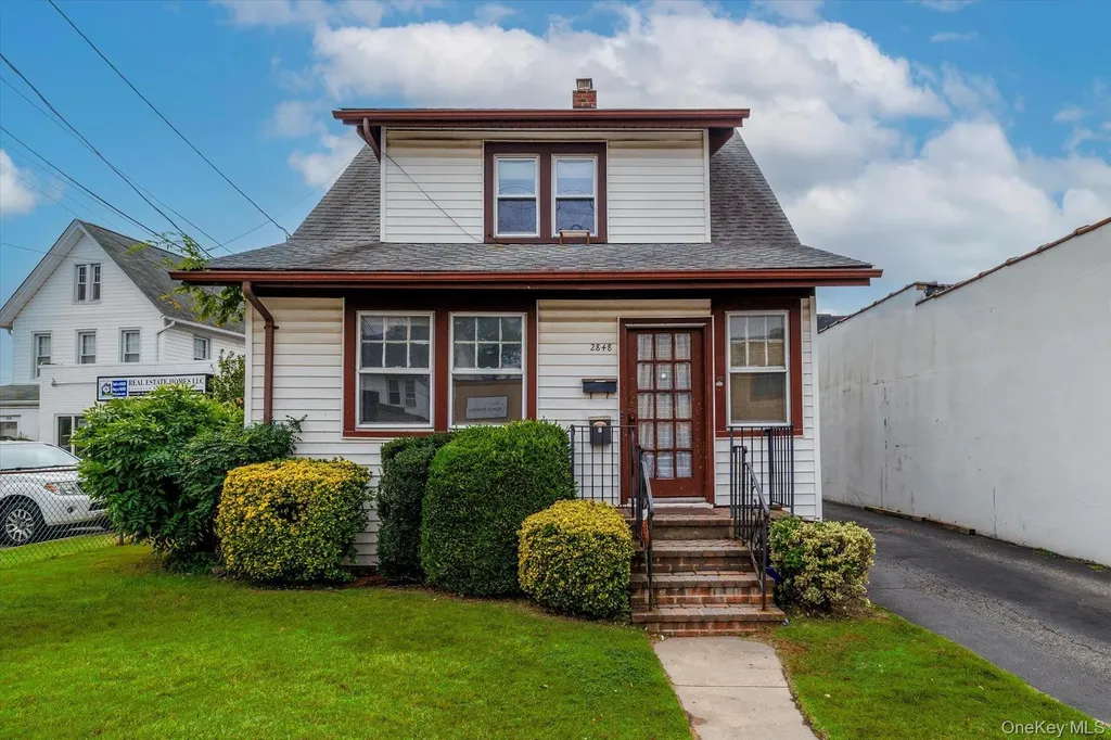 2848 Woods Avenue Oceanside NY 11572