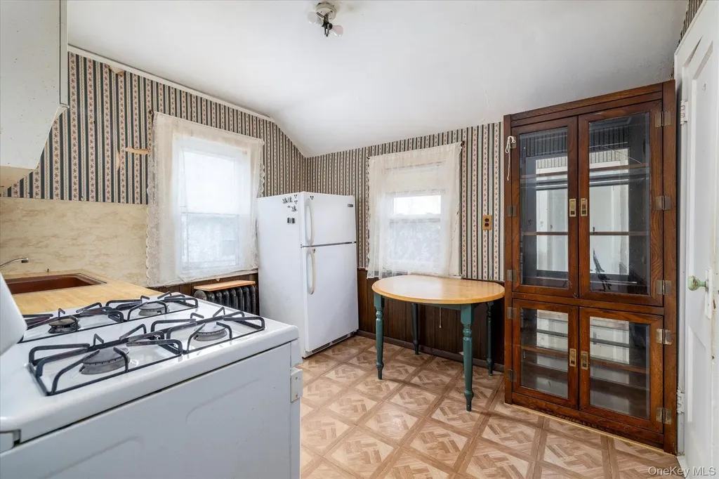 2848 Woods Avenue Oceanside NY 11572