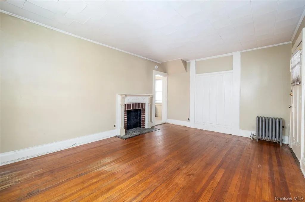 2848 Woods Avenue Oceanside NY 11572