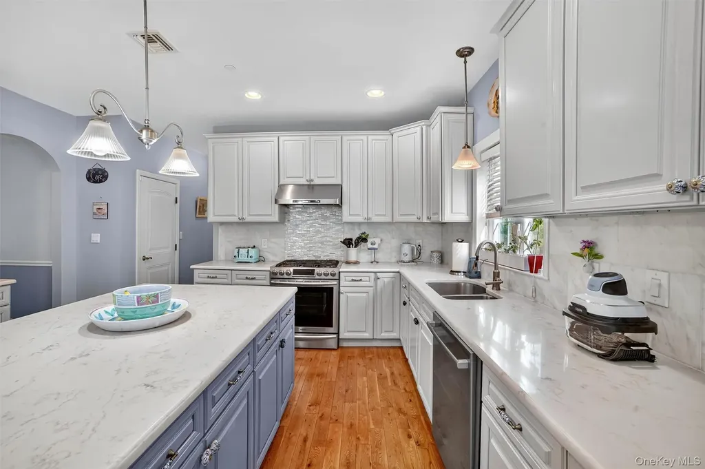 6 Clarion Drive White Plains NY 10603