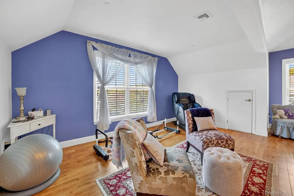 6 Clarion Drive White Plains NY 10603